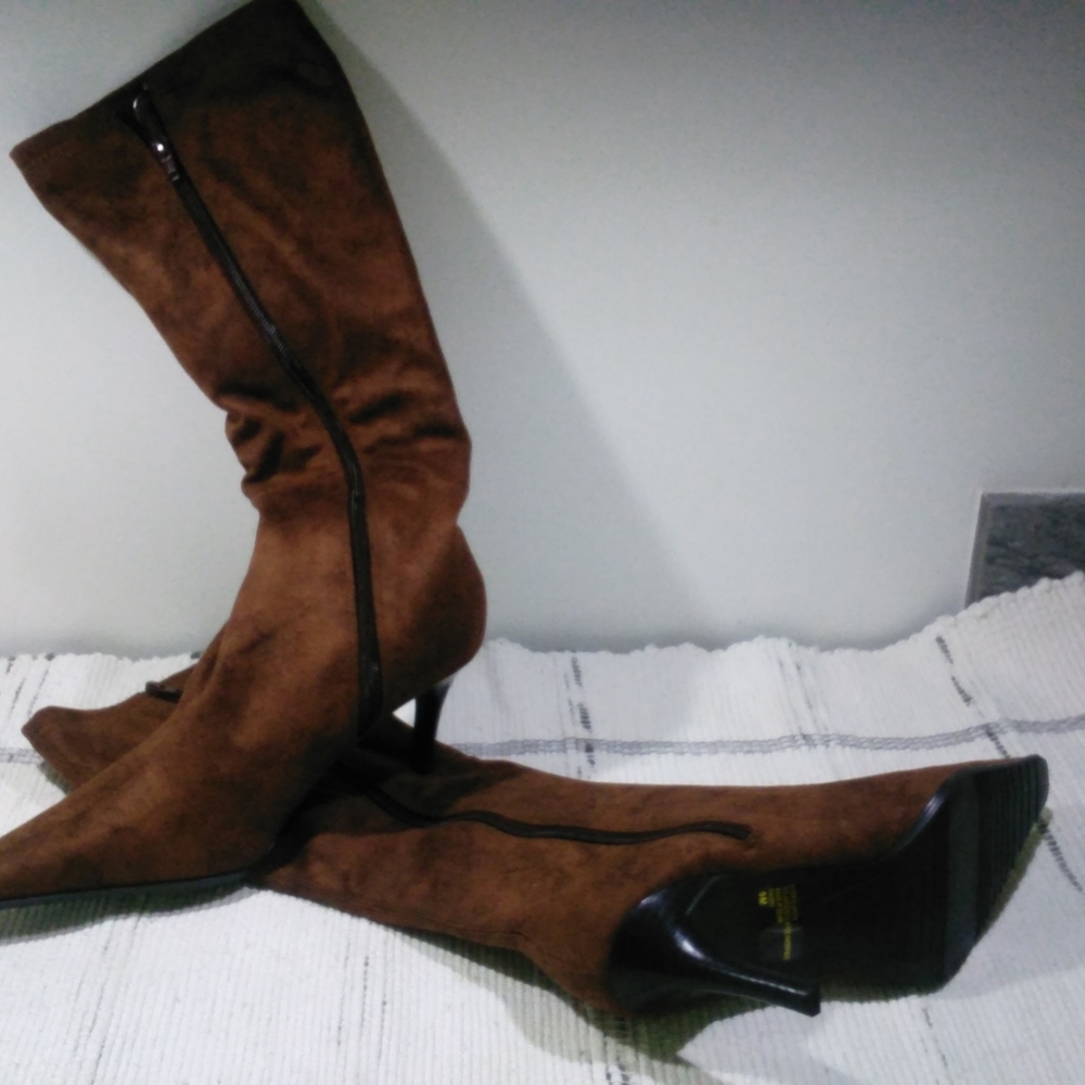Woman's Boots
